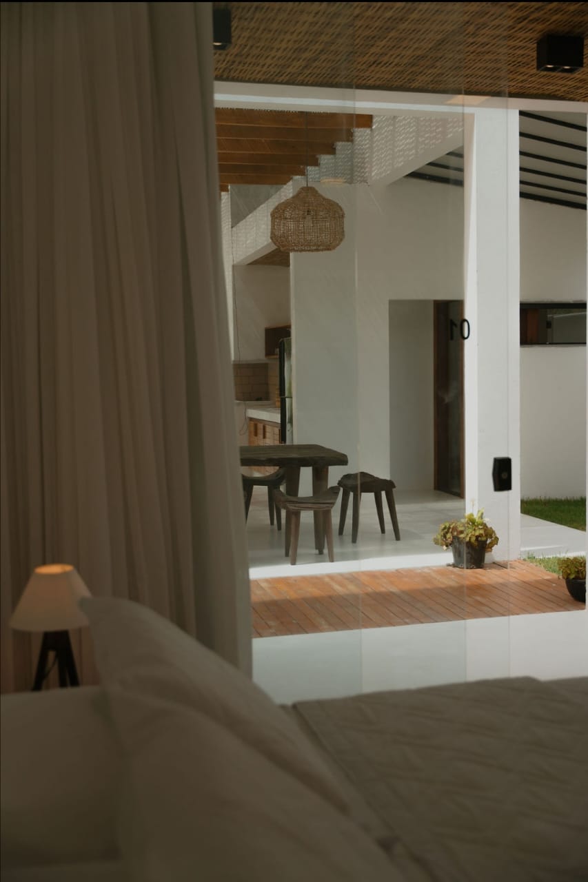 Vista do quarto para o living externo